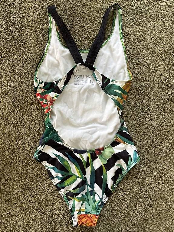 Maillots de bain & Bikinis: Badeanzug – D'occasion à Pfäffikon ZH par Coffee44 1