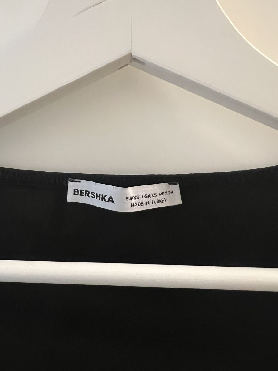 Bershka Top: Stylish Black Bodysuit – Usato da Glattpark(Opfikon) venduto da Seri_pa 1