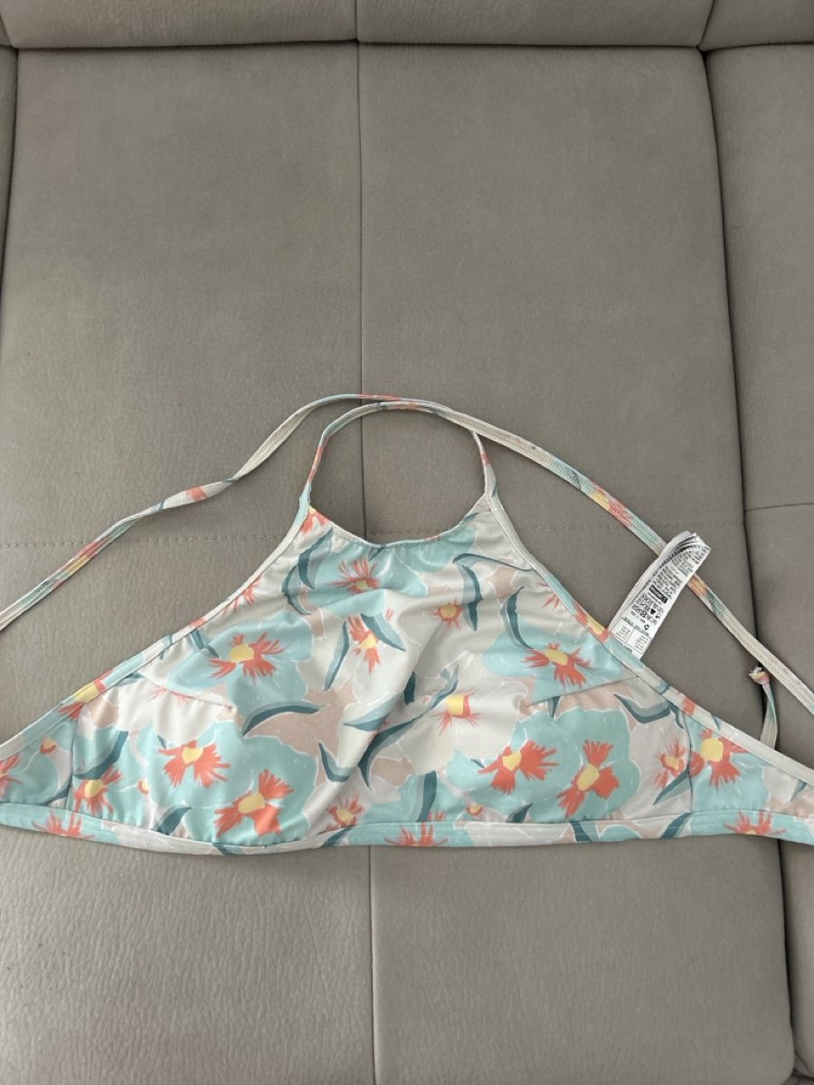 Decathlon Badekleider & Bikinis: Bikini-Top von Decathlon, Grösse EU 80D – Gebraucht aus Erlinsbach SO von hallon480