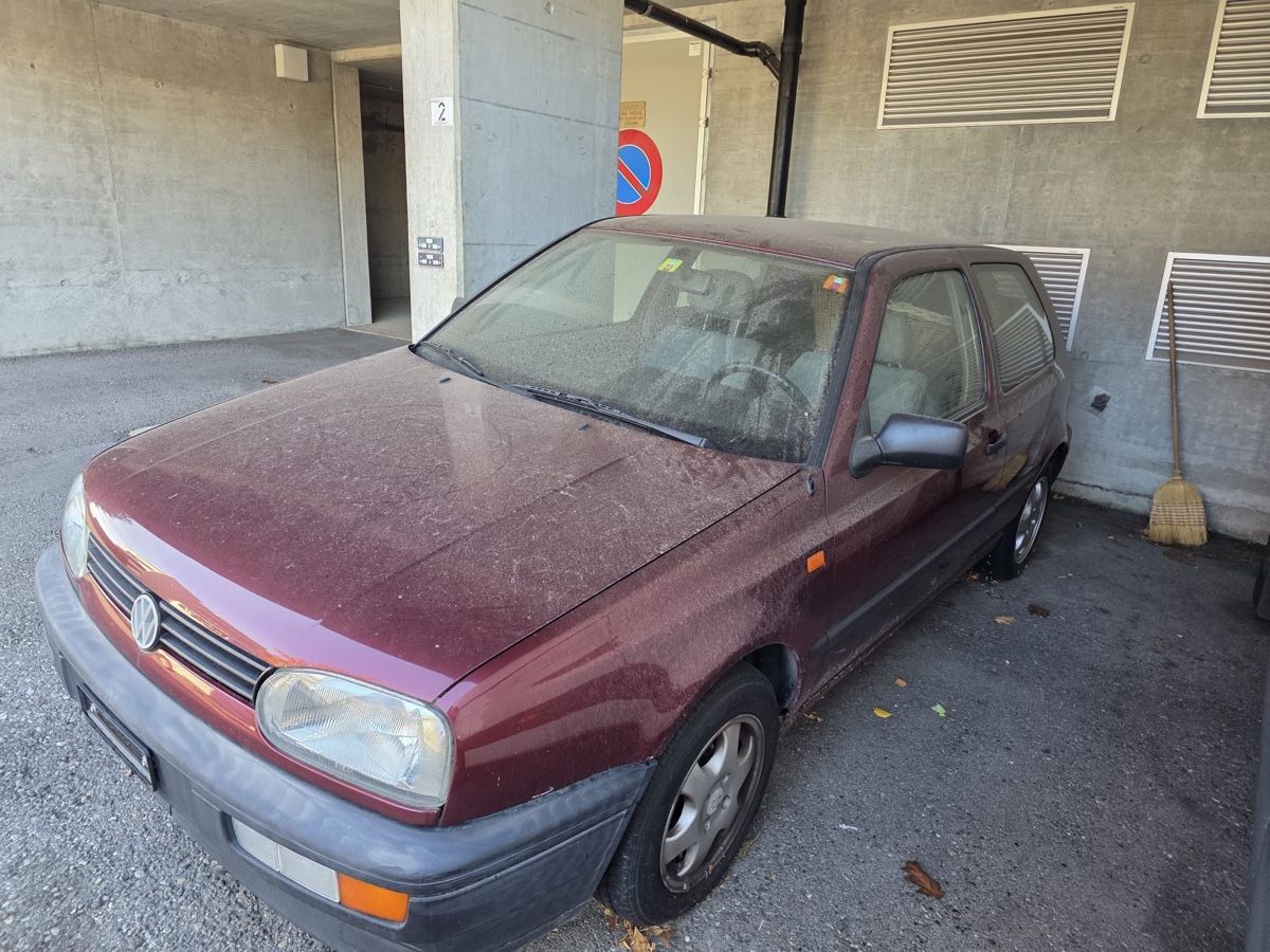 VW Autos: Golf 3  – D'occasion à Teufen AR par Srecko1988 2