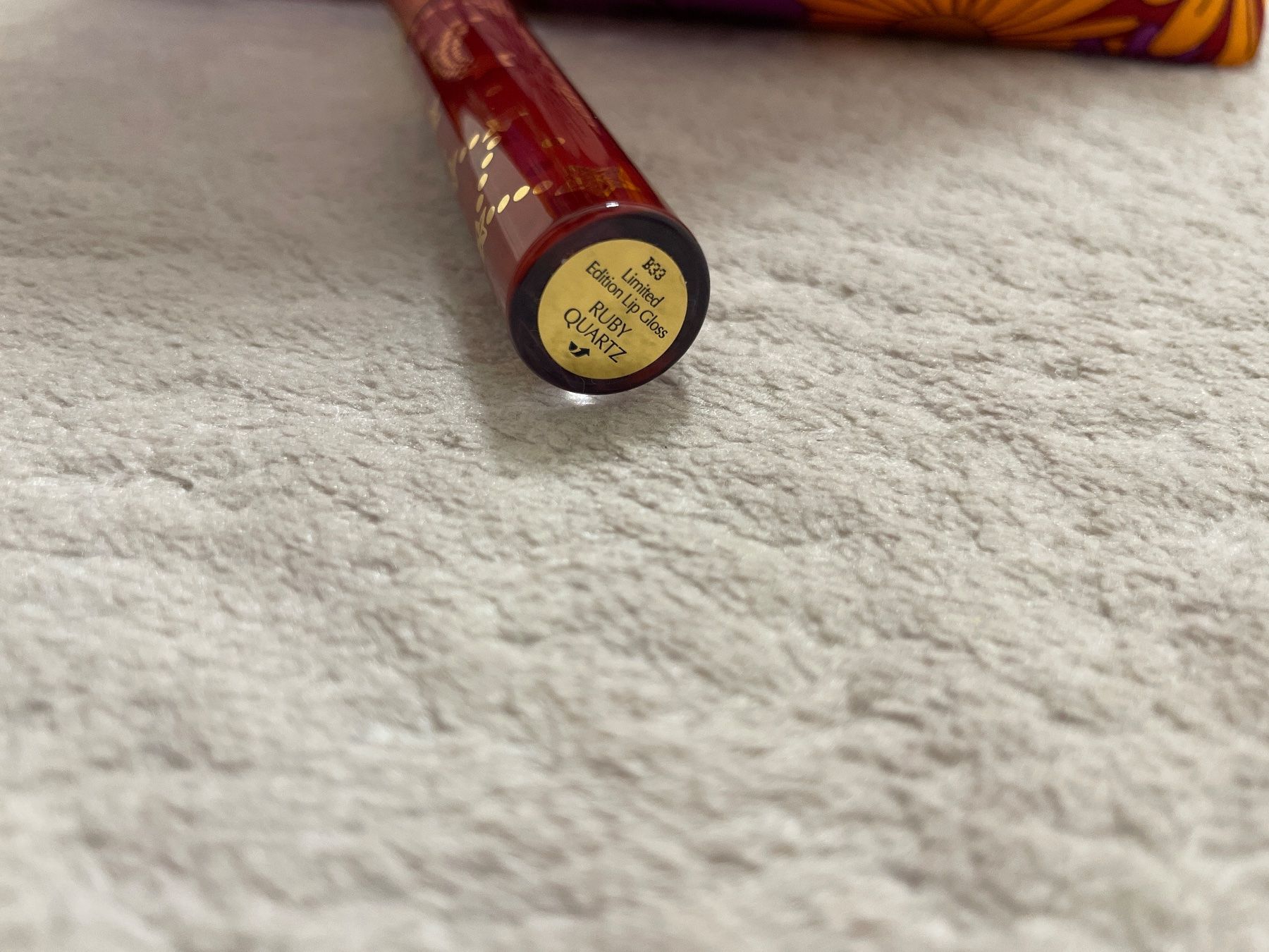 Estée Lauder Make-up: Estee Lauder Lipgloss Ruby Quartz Rot Limited Edition Neu – Nuovo e nell'imballaggio originale da Nänikon venduto da Skin-Beauty 2
