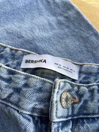 Bershka Jeans, Grösse 36, hellblau, Top Zustand!