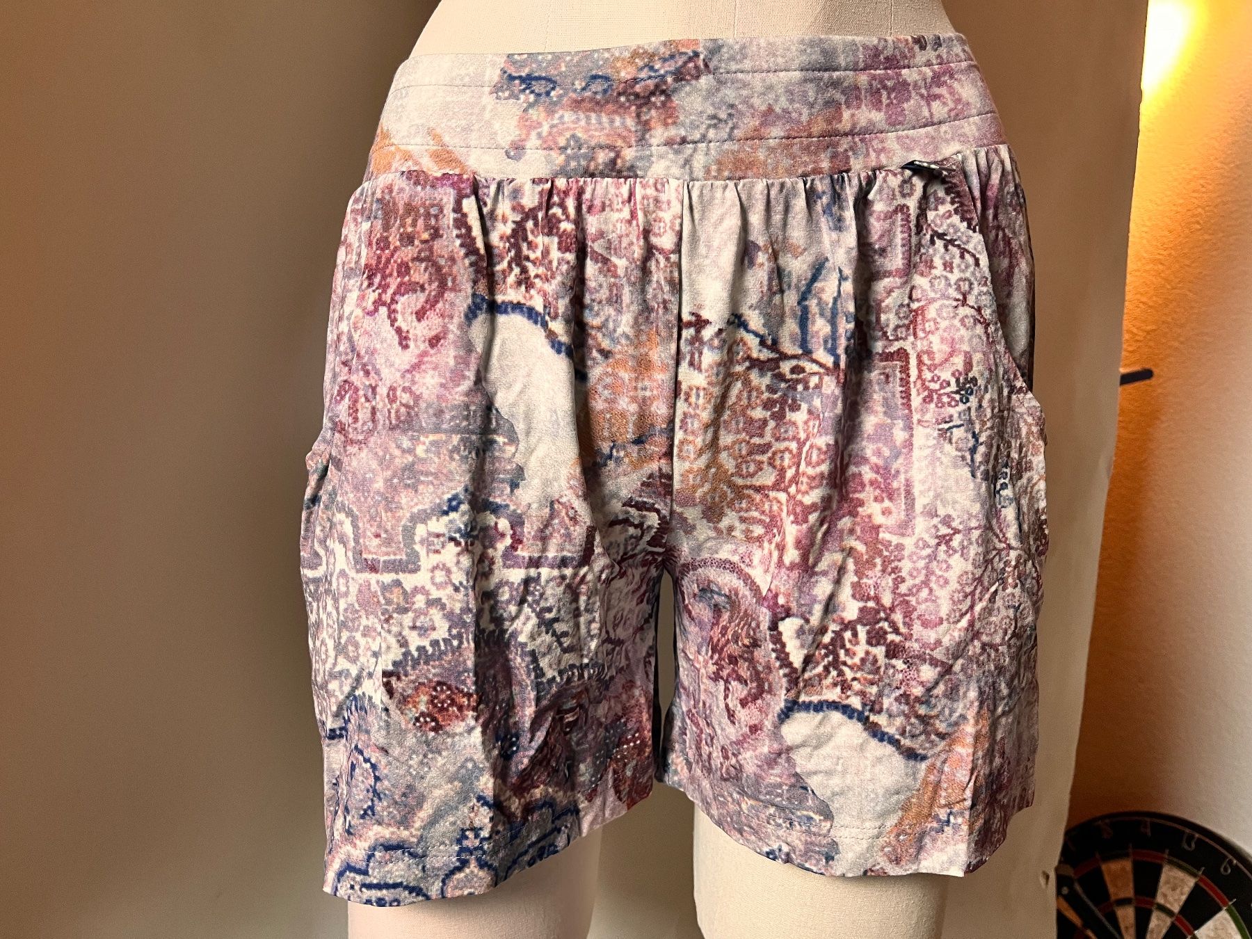 Hosen: Damenshorts, SHORT STORIES, Grösse S, Gemustert – Neu und originalverpackt aus Rudolfstetten von gst_g7xl 1