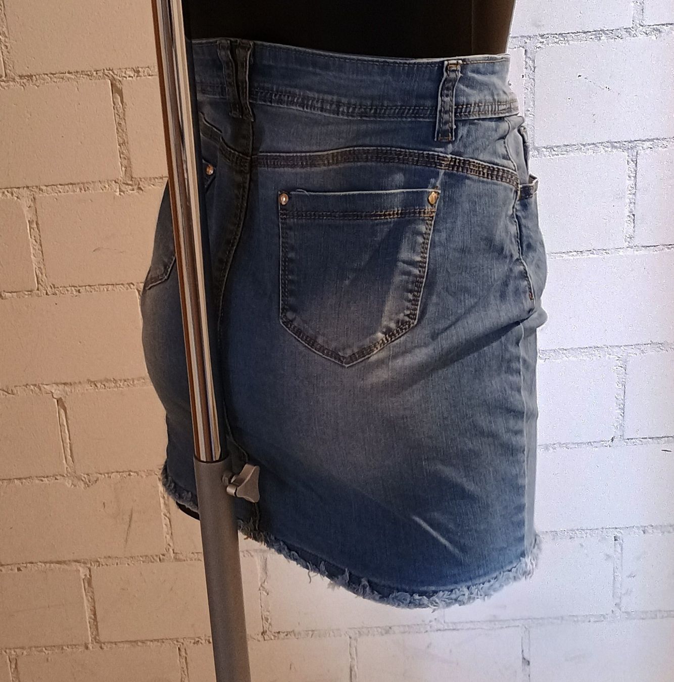 Gonne: Minirock Jeans Gr. S – Usato da Rothrist venduto da GIWALD 3