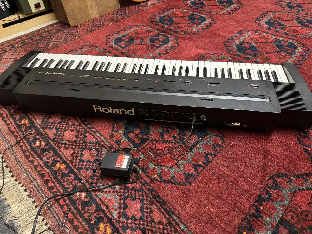 Roland Strumenti musicali: Roland ep-7ll Digital piano – Usato da Zunzgen venduto da milesdavis76 4