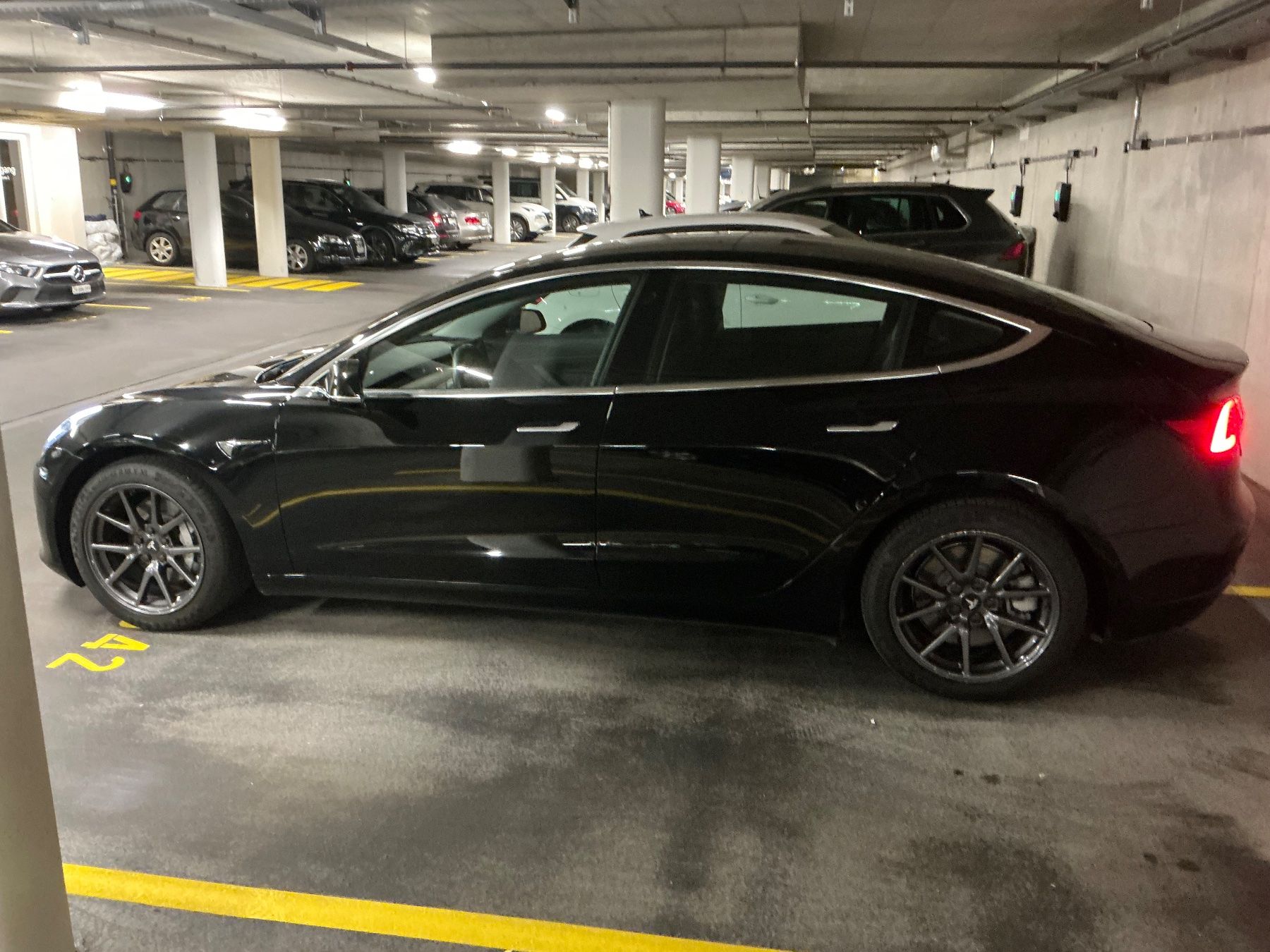 Tesla Autos: Tesla Model 3 Long Range AWD Performance (Dual Motor) – D'occasion à Bülach par Berimbau0 3