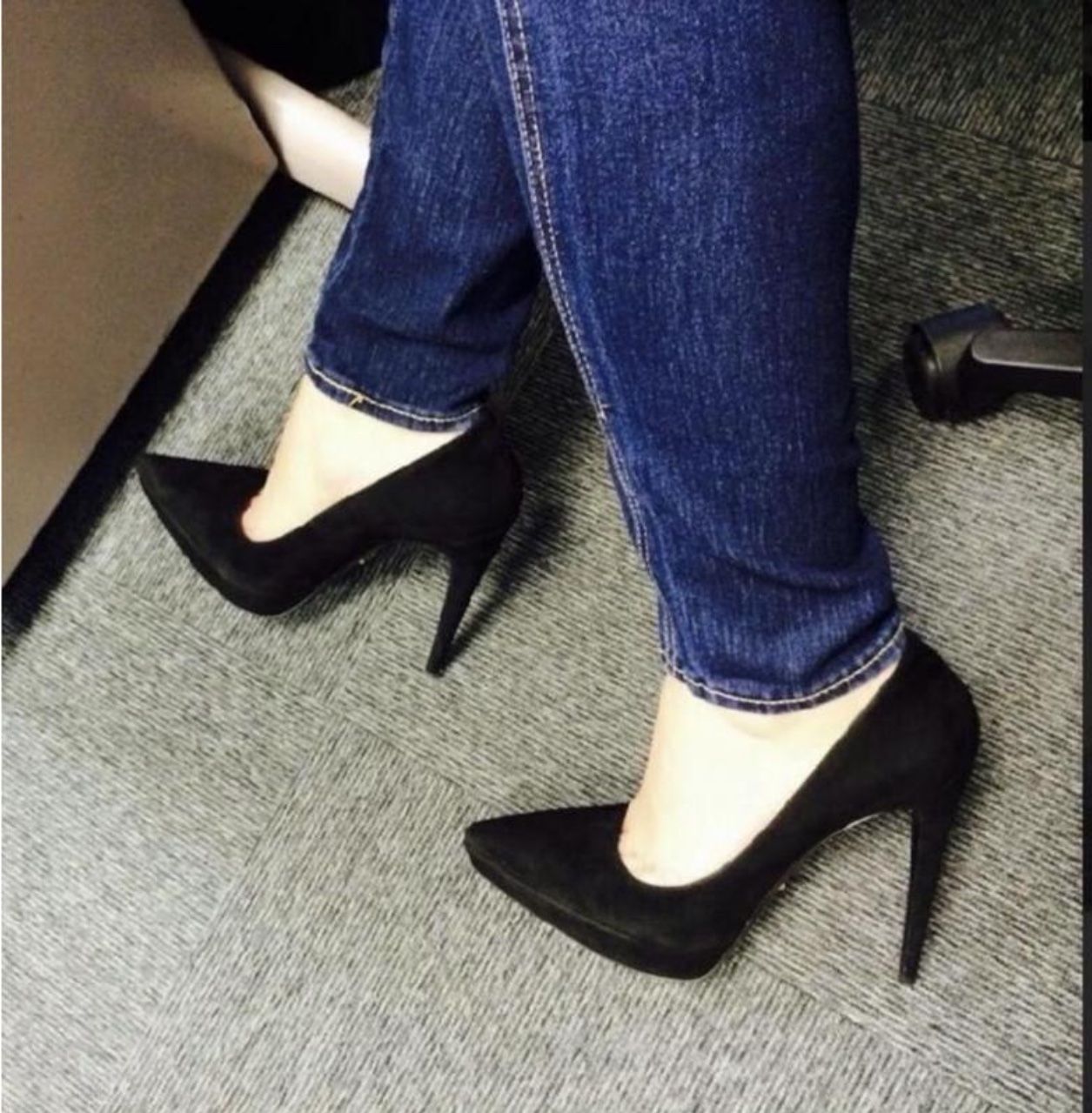 Prada Damenschuhe: PRADA 40-40,5 Exklusivmode/NP1200CHF Pumps 13/4 – Neu (gemäss Beschreibung) aus Kölliken von Prscoo 1