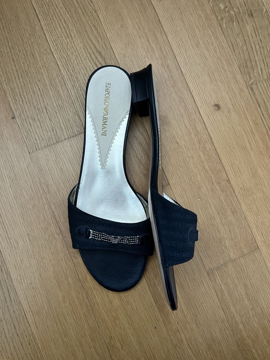 Armani Scarpe da donna: Emporio Armani kitten heels – Nuovo (secondo la descrizione) da Basel venduto da yaa_55fw 1