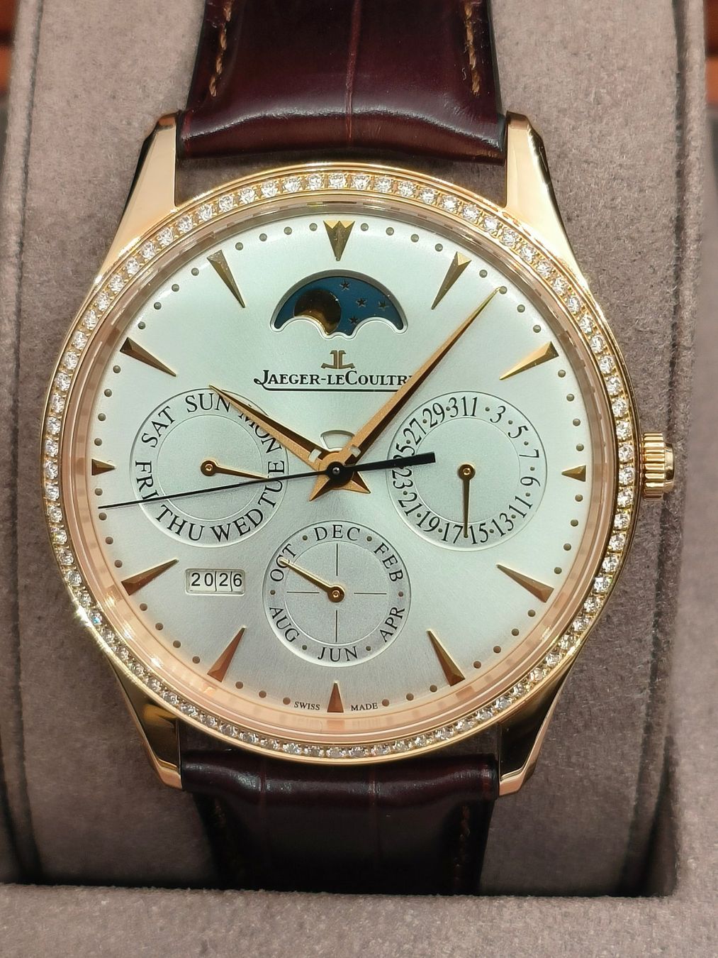 Jaeger-Lecoultre Orologi: Jaeger-LeCoultre – Nuovo e nell'imballaggio originale da La Chaux-de-Fonds venduto da curtitswisswatches