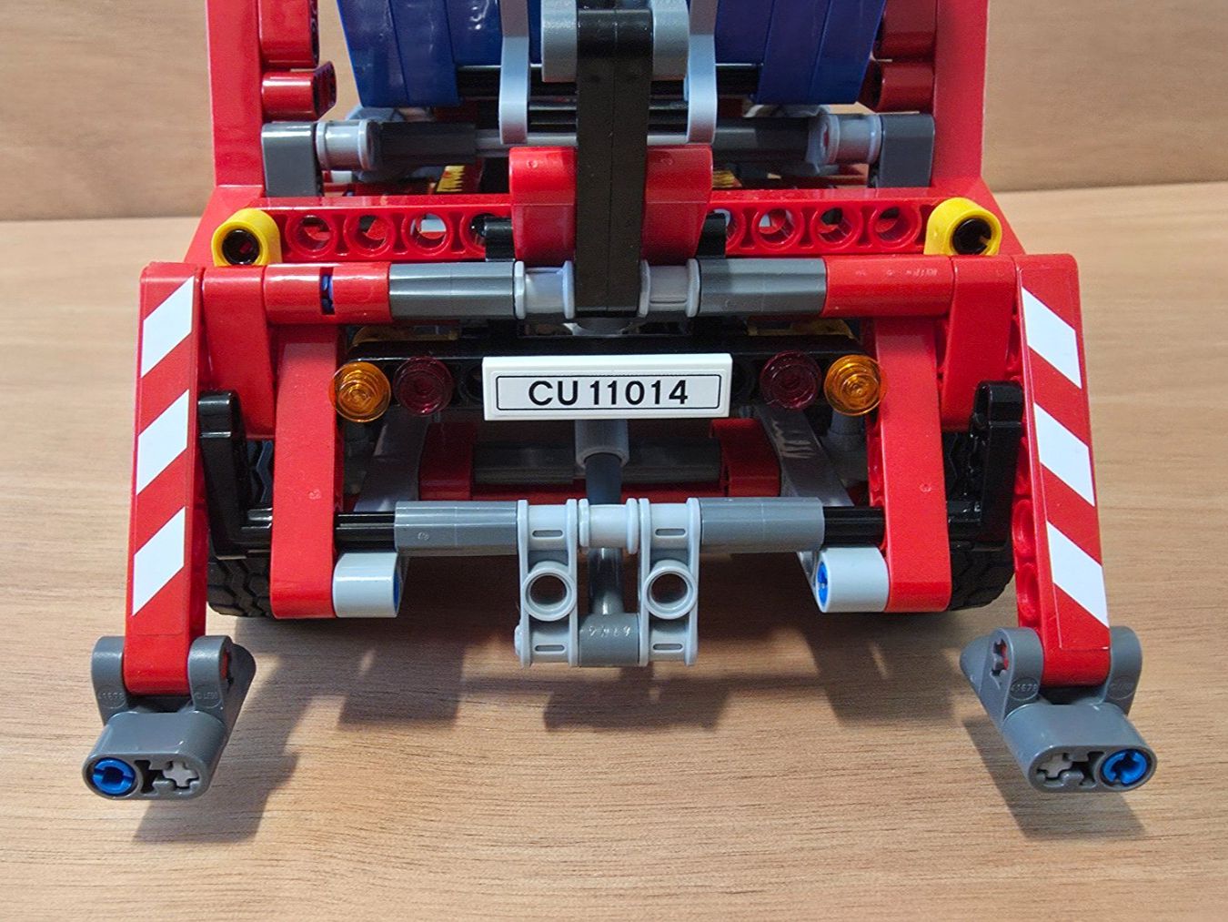 Lego Kit di costruzioni: LEGO Technic 42024 Container-Truck – Usato da Malters venduto da mat_6102 6