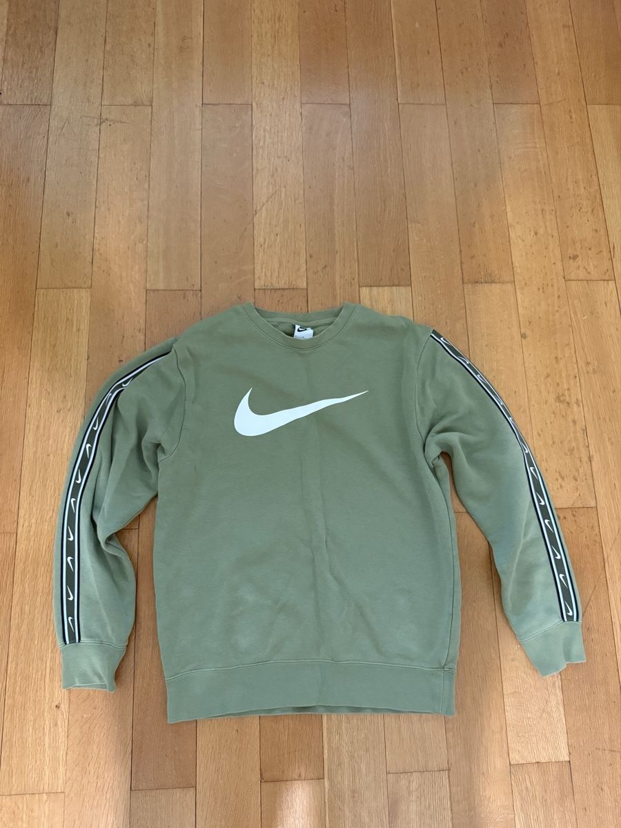 Nike Maglioni & Felpe: Nike Sweatshirt – Usato da Meilen venduto da vas_8nv7