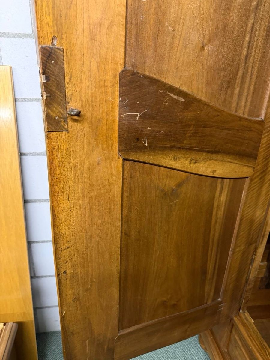 Armadi:  Antiker Schrank  (200) – Usato da Glattfelden venduto da maa_qcj8 7