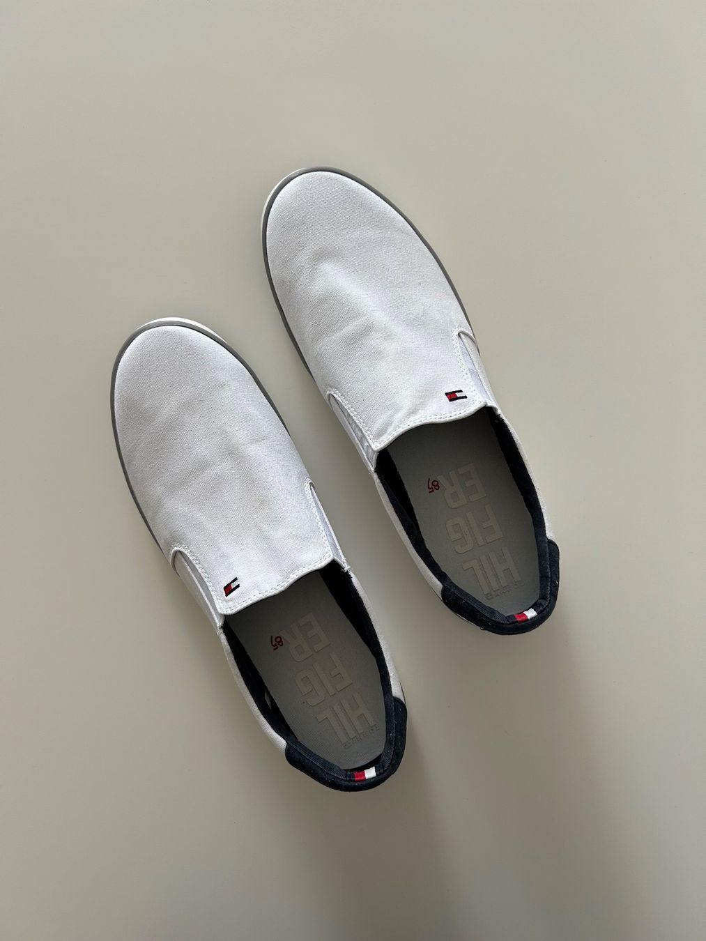 Tommy Hilfiger Scarpe da uomo: TOMMY HILFIGER slip-ons – Usato da Zürich venduto da _nathalie_ 3