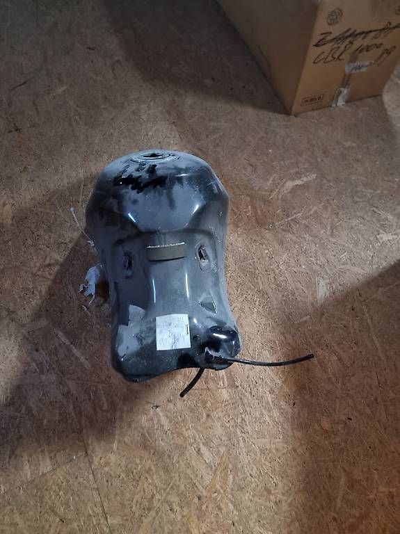 Accessori per altri veicoli: Tank ZX 11 D – Usato da Aedermannsdorf venduto da Automarkt 2