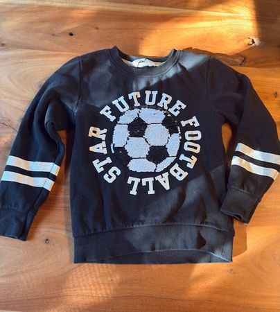 Pullover H&M Grösse 128/ Fussball mit Pailletten