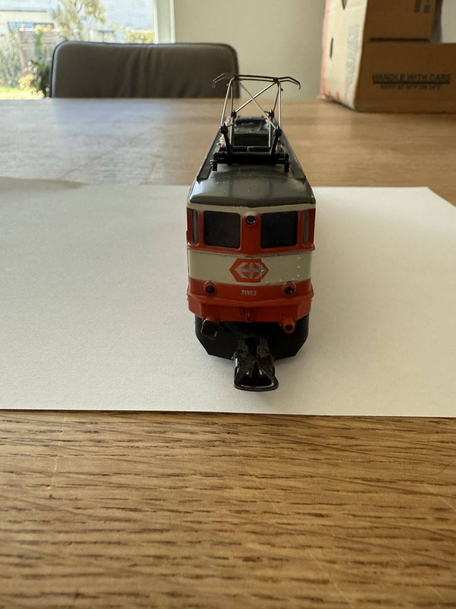 Lima Modellini di ferrovie: Lima Ae 6/6 Swiss Express  – Usato da Niederwil AG venduto da Budy85 3