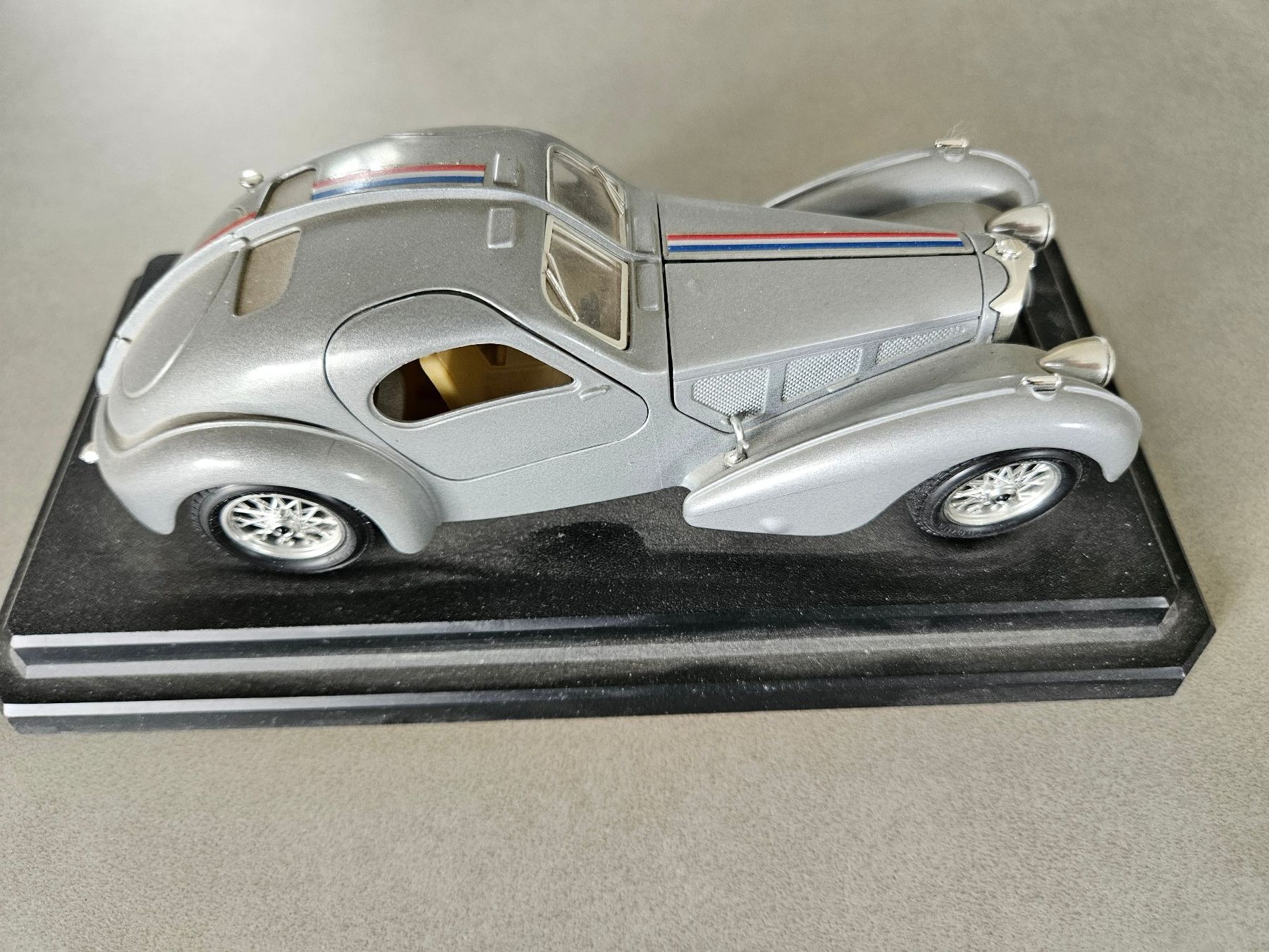 Bugatti Modellautos: Modellauto Bugatti Atlantic (1936) – Gebraucht aus Langendorf von Bruenu 2