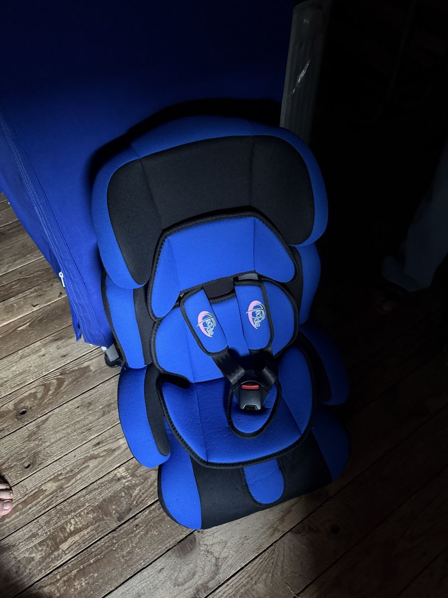 Seggiolini per auto: Blauer Kinderautositz, gut erhalten! – Nuovo (secondo la descrizione) da Hemmental venduto da val_k2zb 1