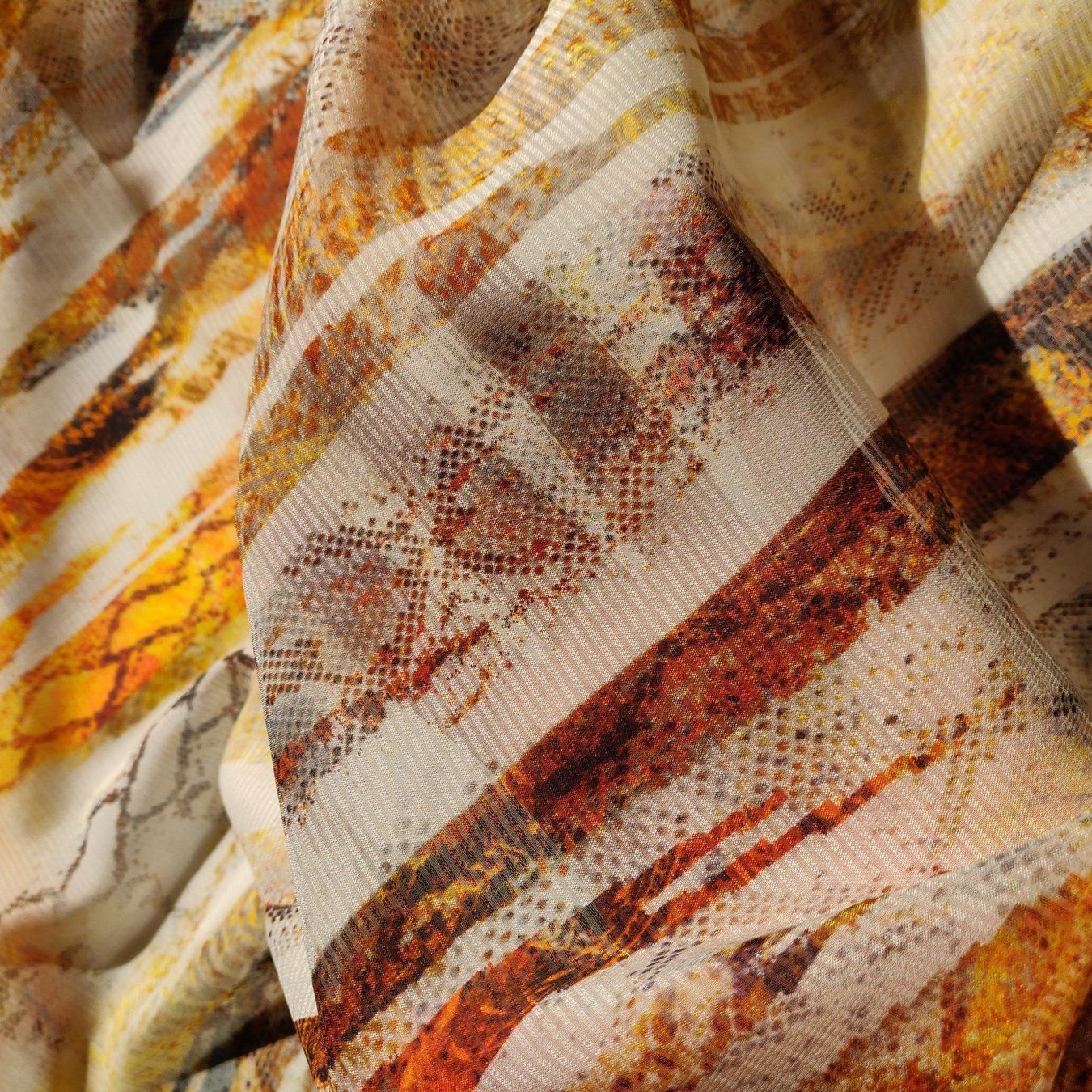 Stoffe: Designer Seide Seta Silk Stoff 2.00x1.45m white snake – Neu (gemäss Beschreibung) aus Lufingen von Voyager7 3