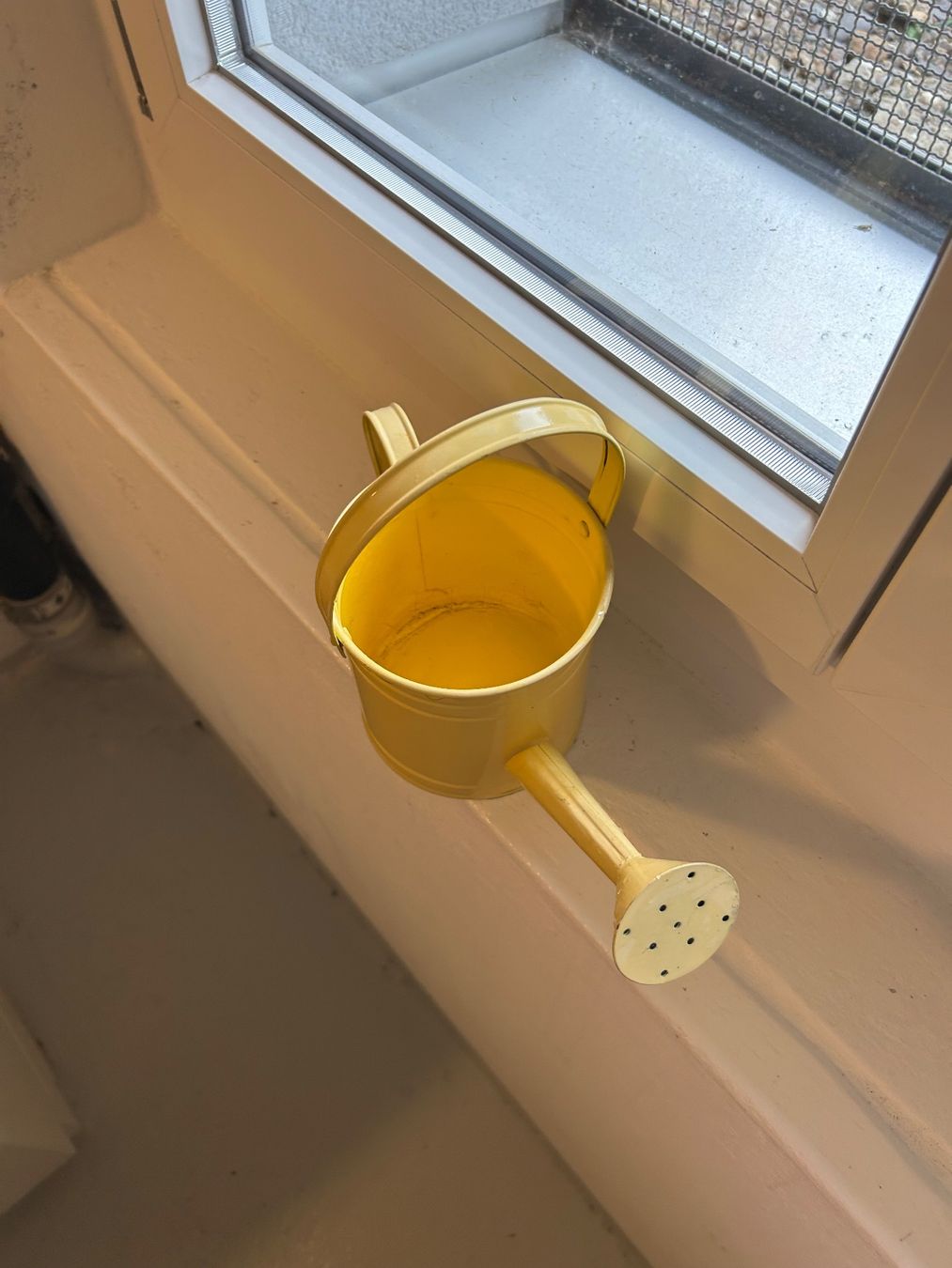 Humidifier & Arroser: Gelbe Giesskanne aus Metall – D'occasion à Wabern par belka72 4