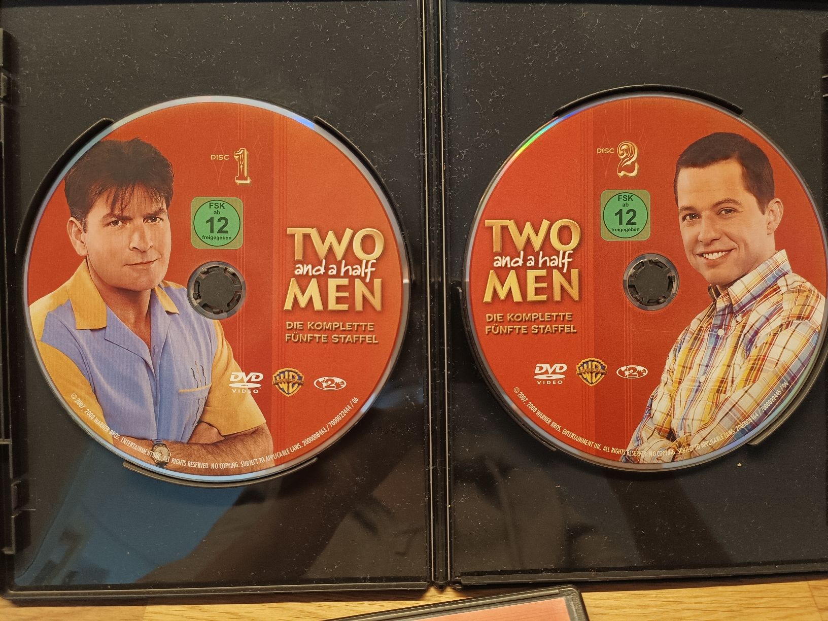Tutti i DVDs: DVD "Two and a half Man" – Usato da Wünnewil venduto da Susuki125gt 2