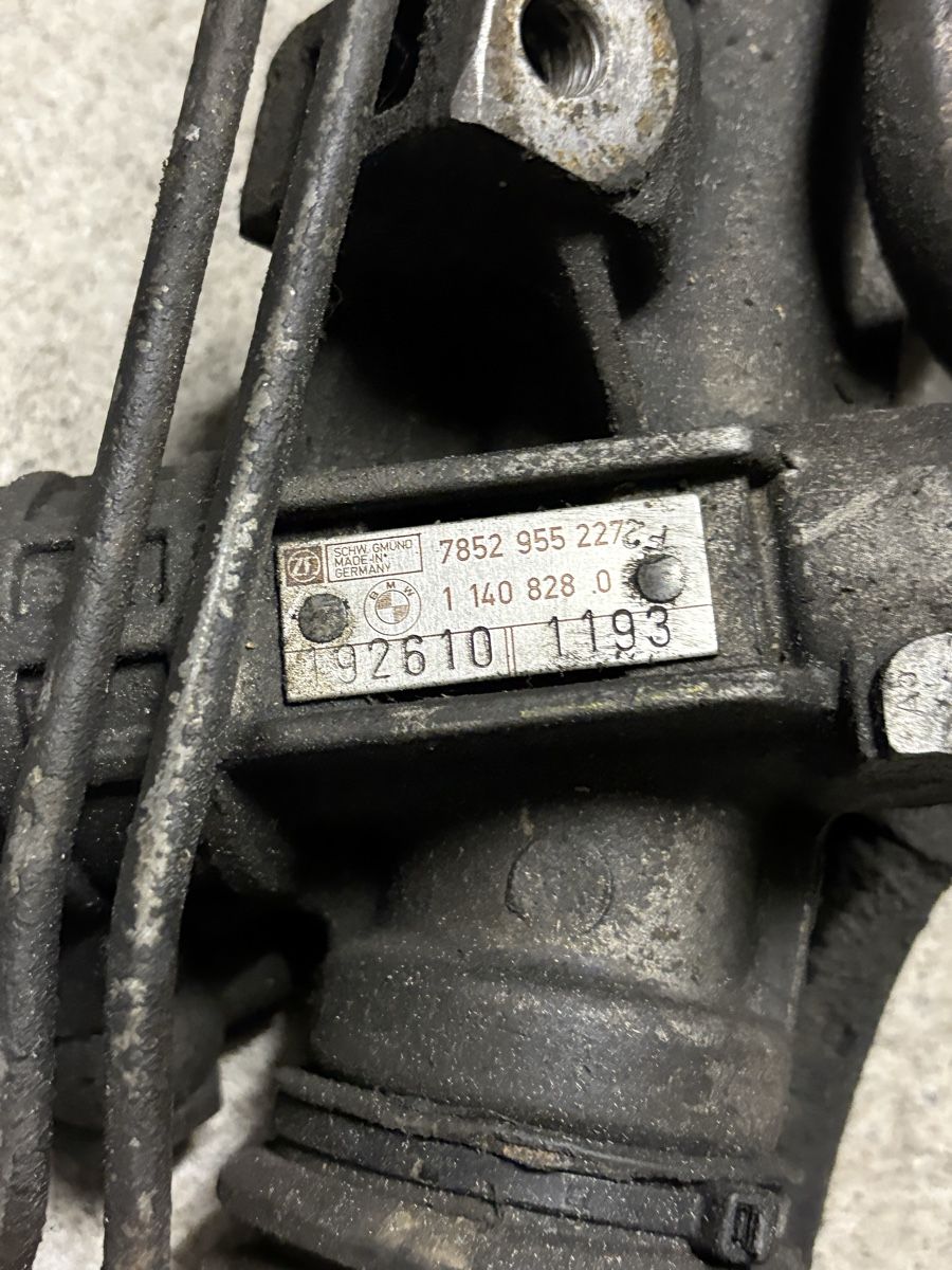 BMW Tutti pezzi di ricambio auto: Bmw e36 Original Lenkgetriebe – Usato da Zürich venduto da Bimmer3 7