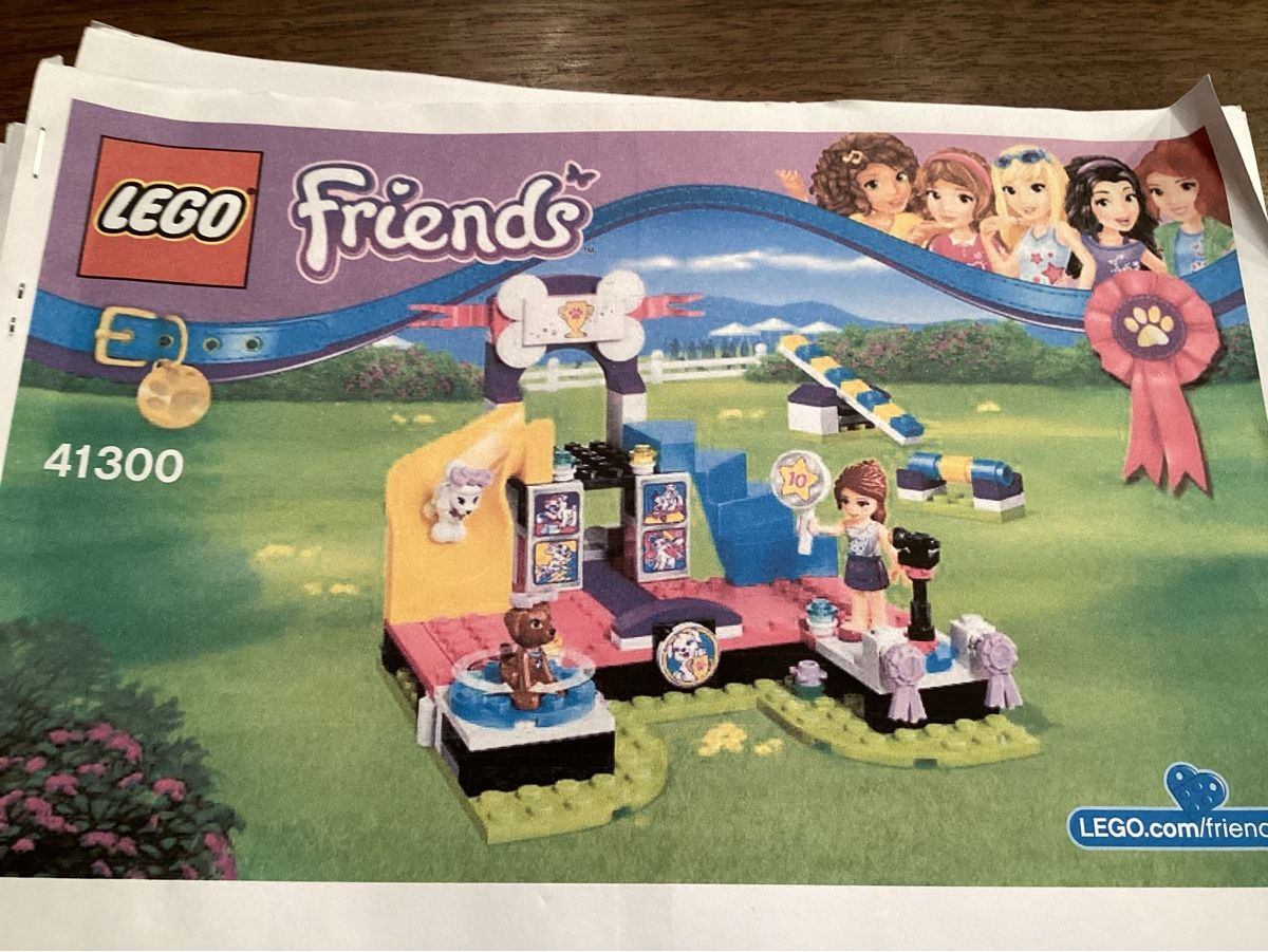 Lego Giocattoli: LEGO Friends 41300 Hundeshow – Usato da Brittnau venduto da Butterfly1515