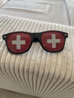 Schweizer Sonnenbrille mit Kreuz - ideal für den Sommer!