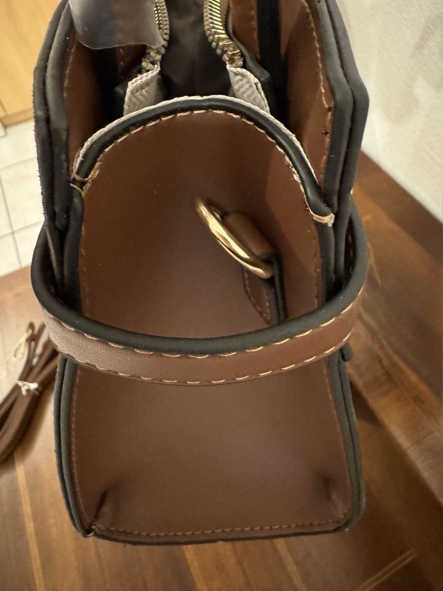 Taschen für Damen: Elegante Handtasche (neu) – Neu und originalverpackt aus Lachen SZ von artbyblondangel 5