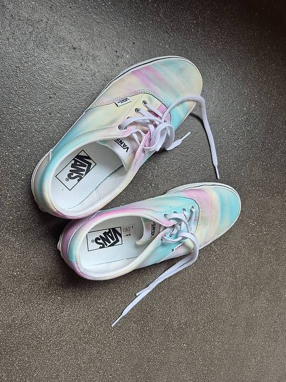 Scarpe da uomo: Freizeitschuhe Regenbogenfarben VANS 41 – Usato da St. Gallen venduto da Amelie_73 1