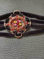Bracelet vintage en velours noir et cabochon orné de strass