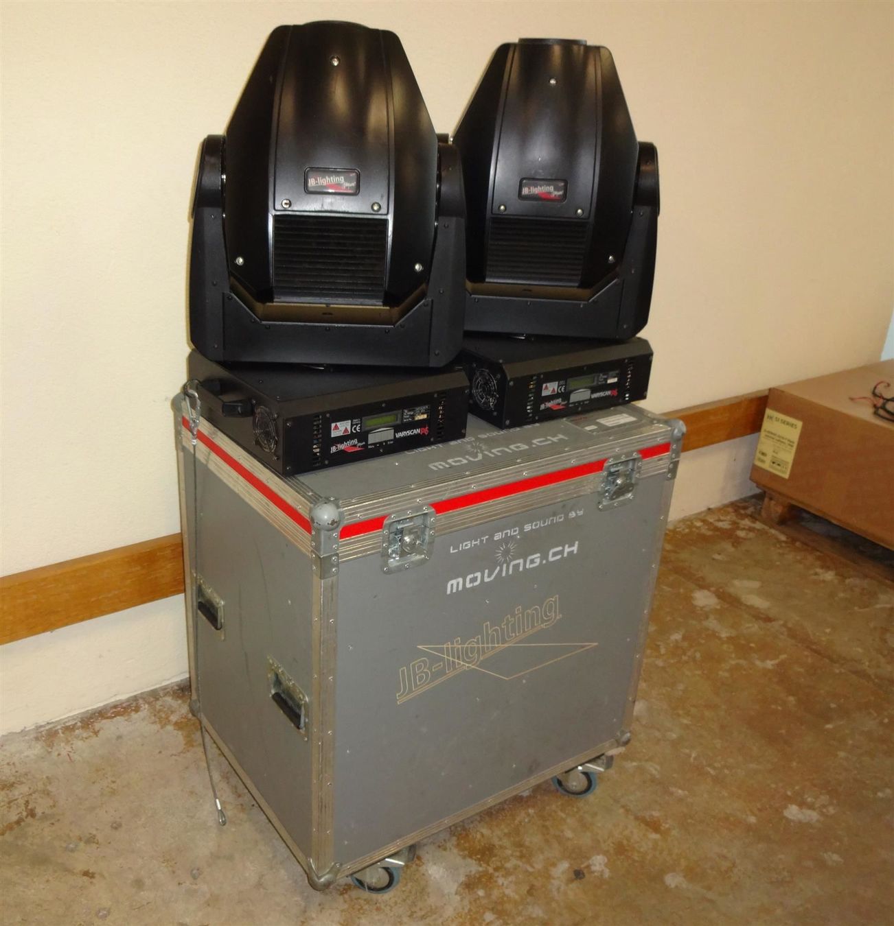 Lampade: Moving Head JB Varyscan P6  inkl. Case - Set! - – Usato da St. Gallen venduto da moving_st.gallen 2