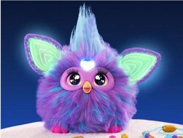 Hasbro Furby lila Italienische Sprachausgabe