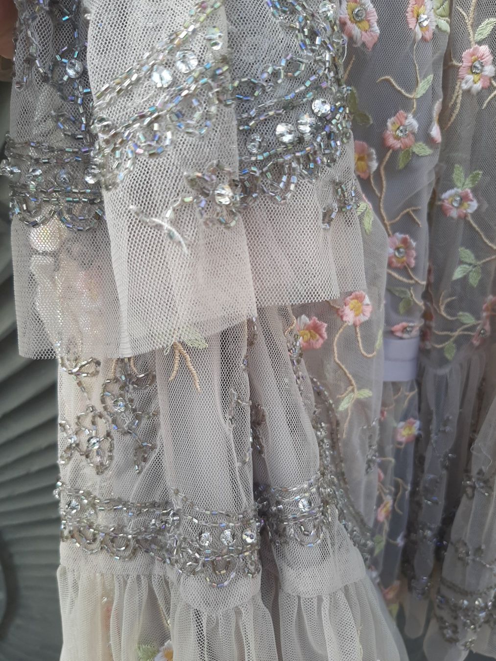 Kleider: Luxus Kleid Needle & Thread – Gebraucht aus Bern von Preloved_NILE_4.Sale 4