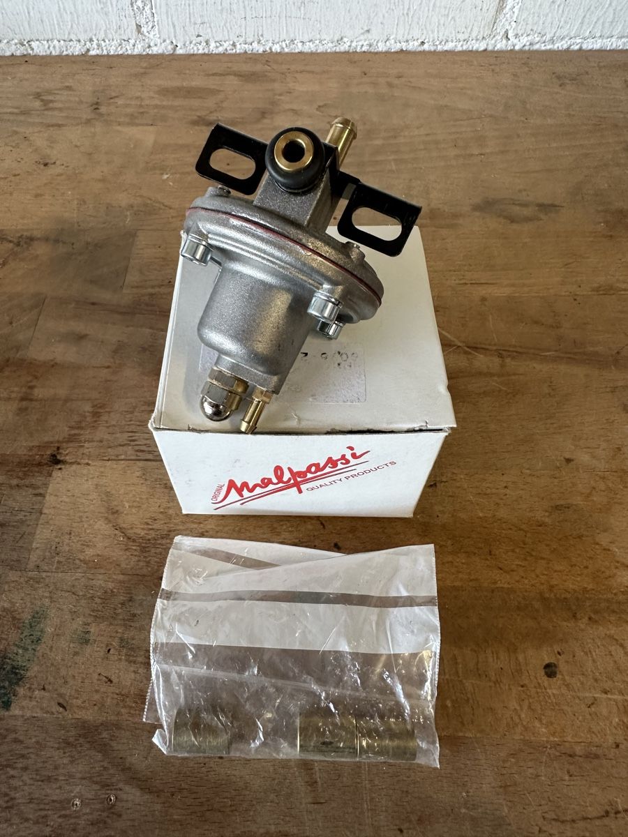 Volkswagen Tutti pezzi di ricambio auto: Malpassi Fuel Pressure Regulator NEU – Nuovo (secondo la descrizione) da Maschwanden venduto da Charlotte90