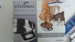 Hund Fressnapf mit integrierter Waage