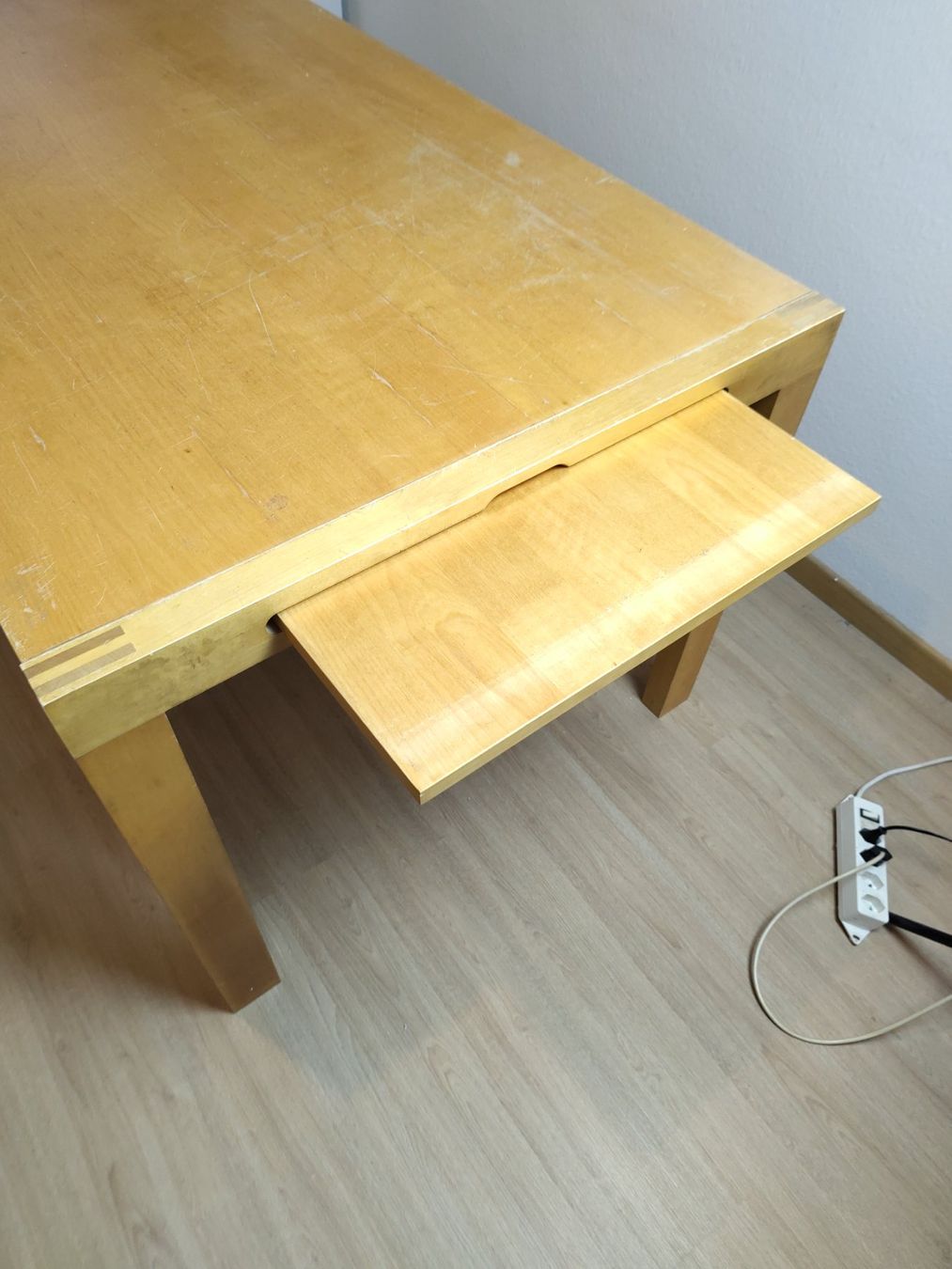 Tavoli: Ausziehbarer Tisch – Usato da Embrach venduto da Miman 1
