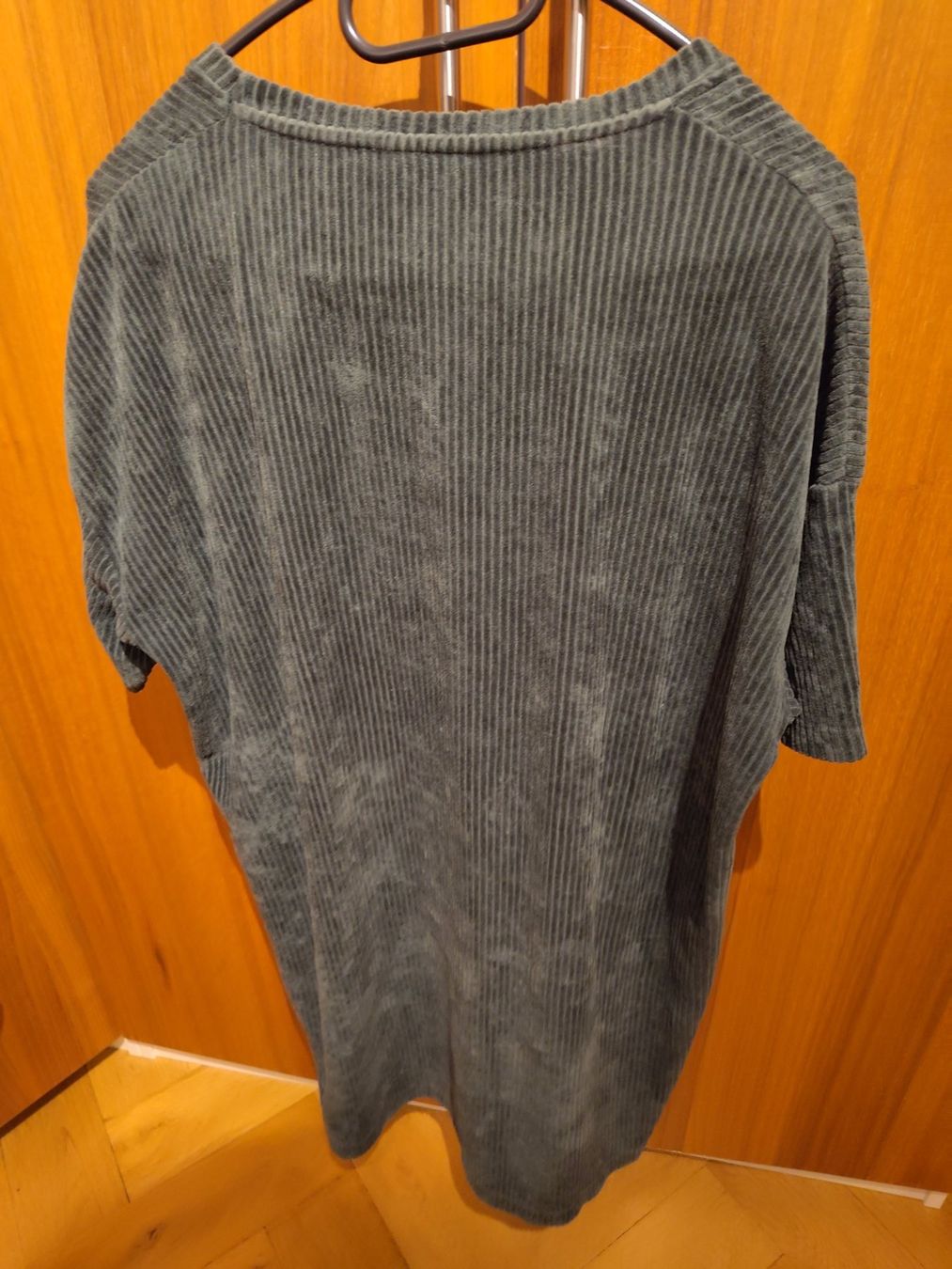 Vestiti: Kleid – Usato da Bern venduto da Linii 1