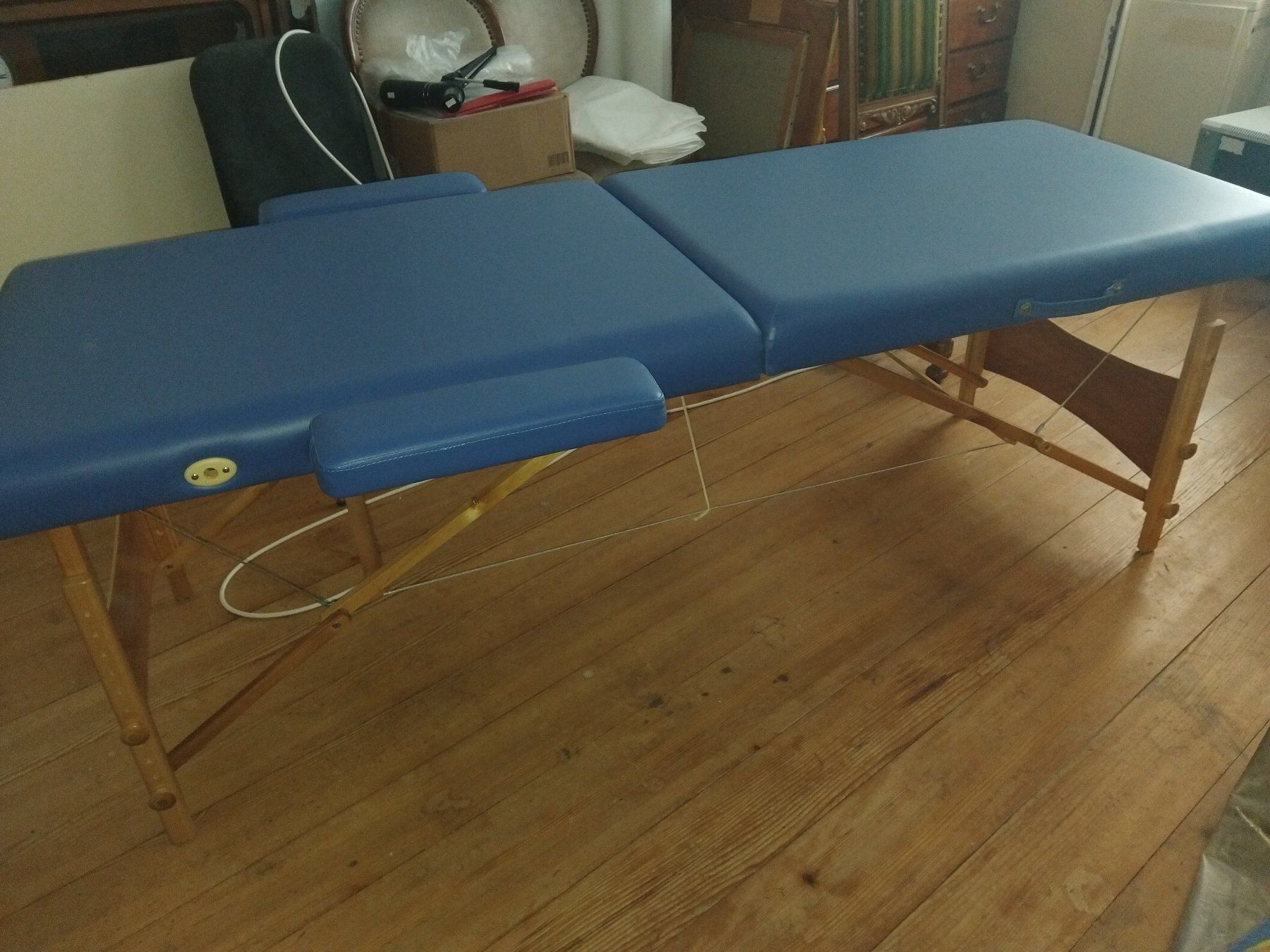 Dispositivi per massaggi: Massagebett – Usato da Lauwil venduto da wartender