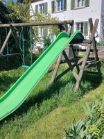 Kinderspielplatz mit Rutschbahn
