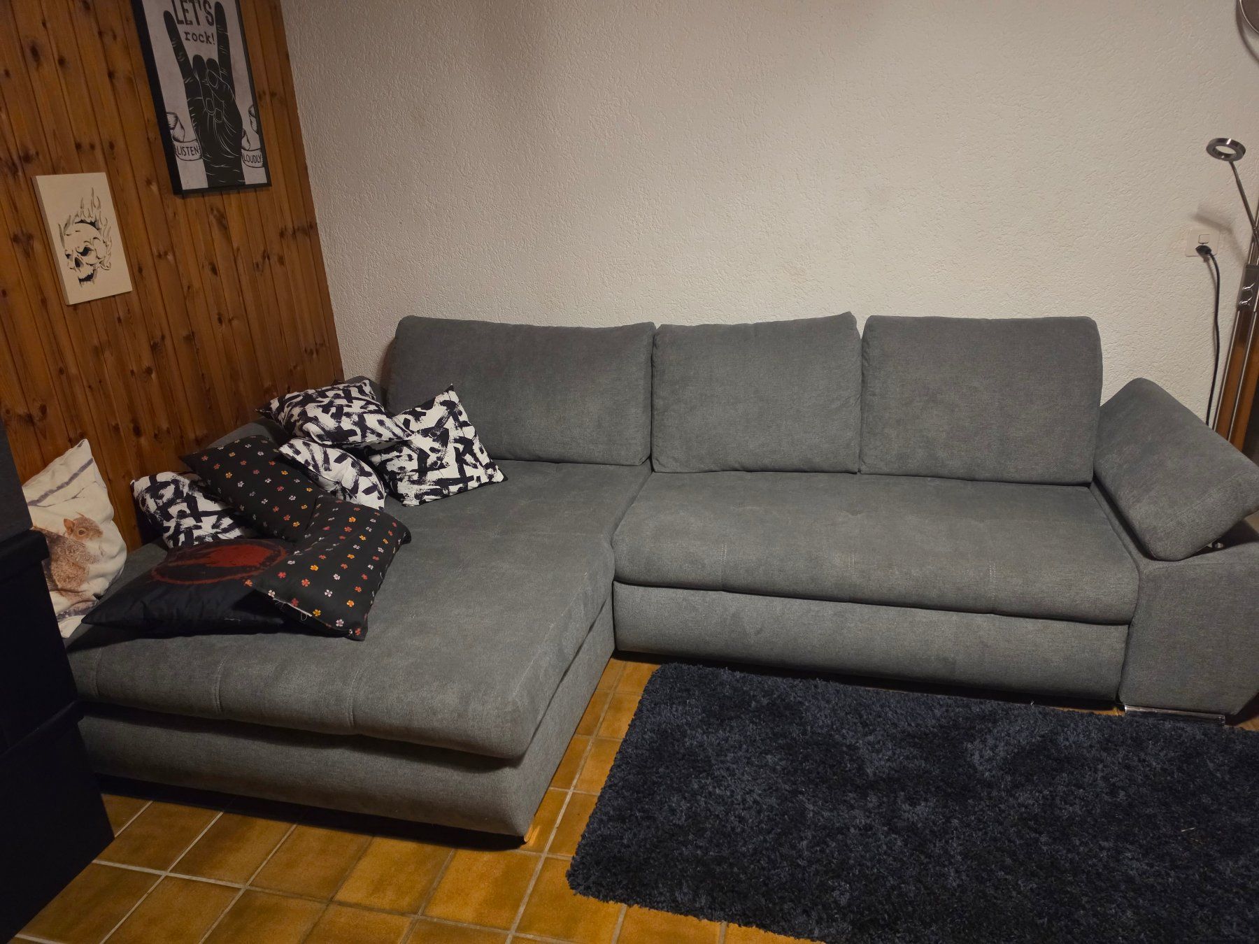 Conforama Sofas: Canapé lit presque neuf – Gebraucht aus Leysin von jes_2dvb 2