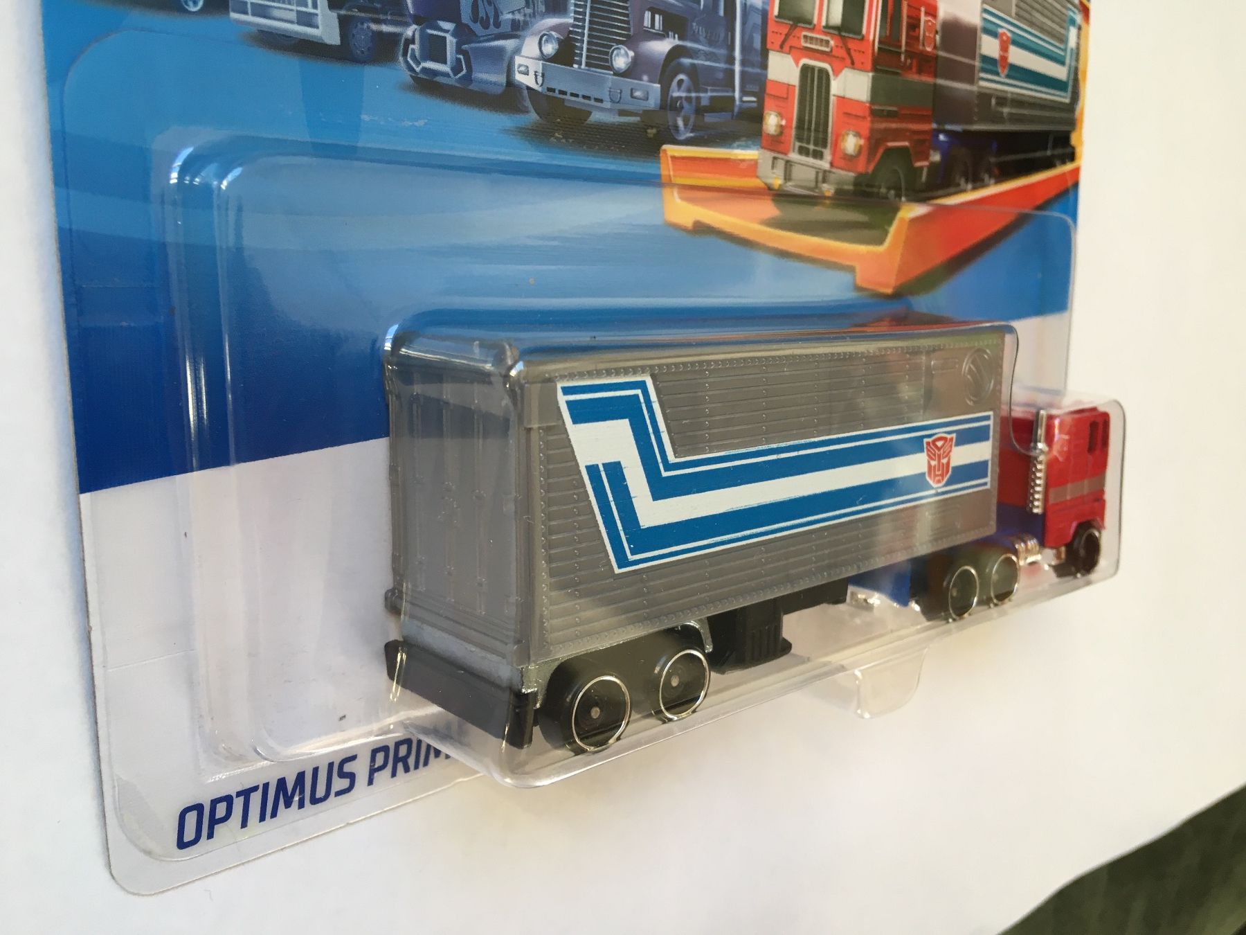 Hot Wheels Voitures modèles: Hot Wheels Optimus Prime Transformers Track Fleet – Neuf (Voir description) à Zürich par tiisen07 3