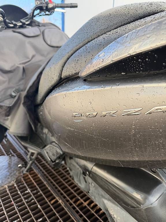 Scooter: Honda nss 300a gris – Usato da Lausanne venduto da ale_2ypd 3