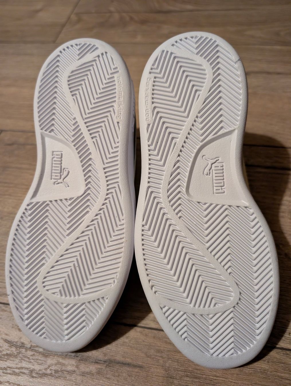 Puma Scarpe per ragazzi: Chaussures Puma Smash 3.0 Playdate Taille 33 – Nuovo (secondo la descrizione) da Colombier NE venduto da Hanslepire 1