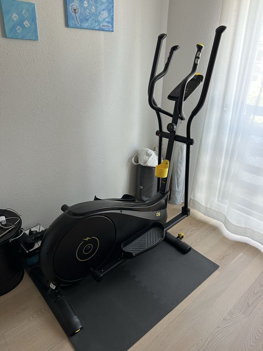 Decathlon Hometrainer: Crosstrainer ohne Stromkabel – Usato da Seuzach venduto da 8Honey7