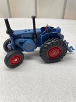 Sammlung, Traktor Lanz Ackerluft Bulldog 1:32 von Siku