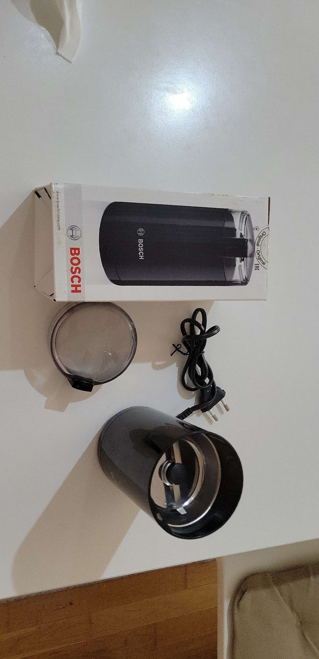 Bosch Kaffeemaschinen & Espressomaschinen: BOSCH Coffee Grinder Black Used Condition – Gebraucht aus Basel von rat_7r5v