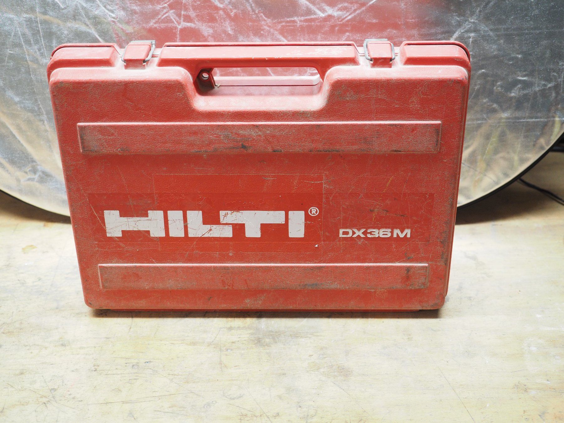 Hilti Tous les outils: Schussapparat   "HILTI DX36M" – D'occasion à Arboldswil par Alexis46