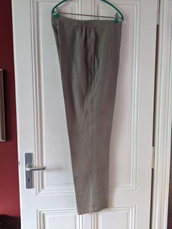 OLIVER JUNG : Elégant long pantalon en lin beige t.7 (48-50)