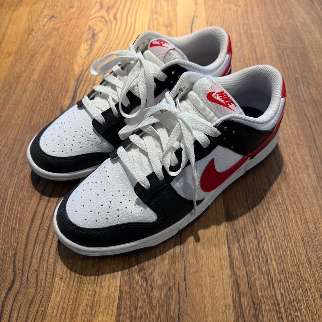 Nike Chaussures hommes: Nike Dunk Low panda – D'occasion à Zürich par fra_6fph